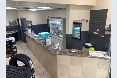 935 W Jefferson Street, Joliet, IL 60435 - Photo 6