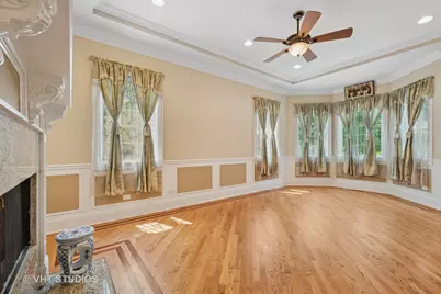 4858 W Chase Avenue, Lincolnwood, IL 60712 - Photo 6