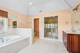 4858 W Chase Ave, Lincolnwood, IL 60712 - Photo 16