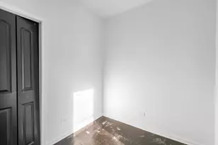 8942 S Baltimore Ave, Chicago, IL 60617 - Photo 16