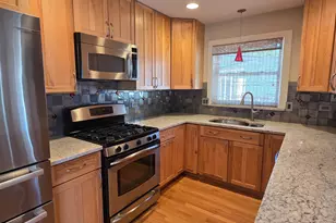 133 James Ct, Glenview, IL 60025 - Photo 4