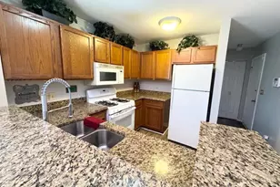 1521 Southport Ct, Zion, IL 60099 - Photo 2