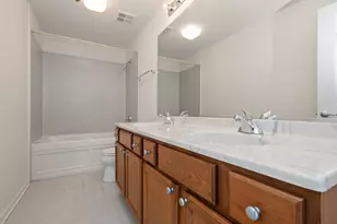 400 W Ontario St, Chicago, IL 60654 - Photo 26