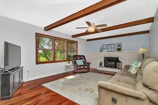 2471 Kingsley Dr, Naperville, IL 60565 - Photo 20