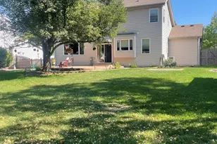 16040 S Arbor Dr, Plainfield, IL 60586 - Photo 2