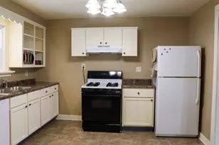 814 W Park St, Morrison, IL 61270 - Photo 12