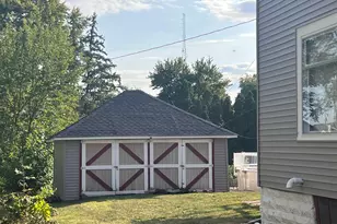 132 W Franklin Street W, Paxton, IL 60957 - Photo 6