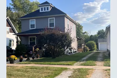 132 W Franklin Street W, Paxton, IL 60957 - Photo 2