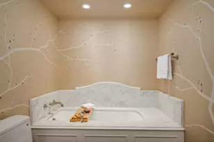 161 E Chicago Ave, Chicago, IL 60611 - Photo 34