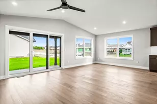 1214 Slate St, Normal, IL 61761 - Photo 14