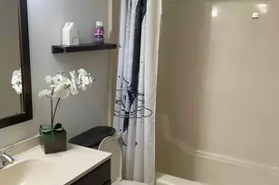 7913 Paxton Ave, Tinley Park, IL 60477 - Photo 6