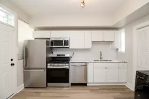 6110 S St Lawrence Ave, Chicago, IL 60637 - Photo 8