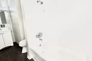 417 New Salem St, Park Forest, IL 60466 - Photo 8