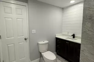 126 Knollwood Cir, Matteson, IL 60443 - Photo 8