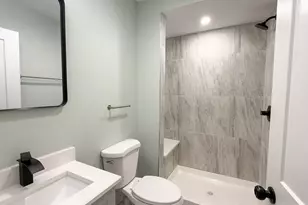 1015 N Lawndale Ave, Chicago, IL 60651 - Photo 8