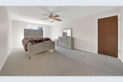 601 Lake Hinsdale Drive #301, Willowbrook, IL 60527 - Photo 12