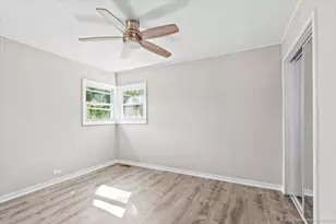 409 Wilshire St, Park Forest, IL 60466 - Photo 14