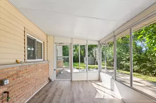 409 Wilshire St, Park Forest, IL 60466 - Photo 18