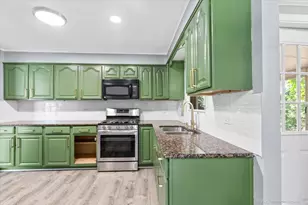 409 Wilshire St, Park Forest, IL 60466 - Photo 10