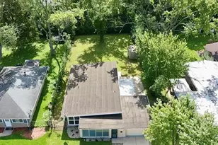 409 Wilshire St, Park Forest, IL 60466 - Photo 26