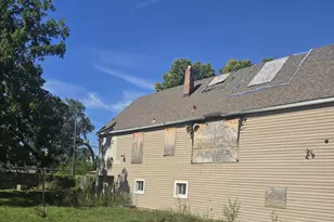 10310 S Hoxie Ave, Chicago, IL 60617 - Photo 2