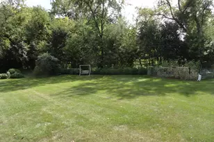 6 Lagoon Dr, Hawthorn Woods, IL 60047 - Photo 8
