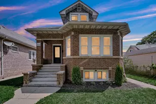 3343 N Narragansett Ave, Chicago, IL 60634 - Photo 1