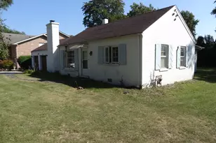 13 W Kenilworth Ave, Prospect Heights, IL 60070 - Photo 2