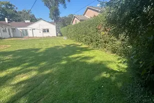 13 W Kenilworth Ave, Prospect Heights, IL 60070 - Photo 12