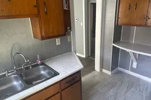 506 E 144th Pl, Dolton, IL 60419 - Photo 8