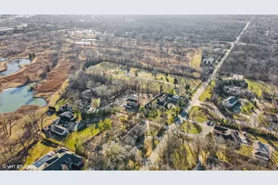 535 Fairway Lane, Northbrook, IL 60062 - Photo 1