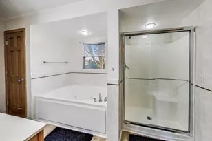 228 Gordon Ave, Romeoville, IL 60446 - Photo 16