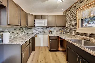 228 Gordon Avenue, Romeoville, IL 60446 - Photo 14