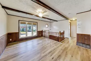 228 Gordon Ave, Romeoville, IL 60446 - Photo 6