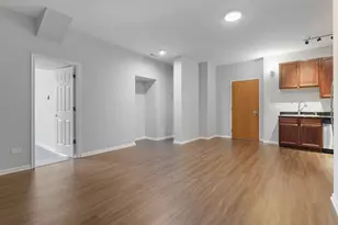 2451 W Howard St, Chicago, IL 60645 - Photo 2