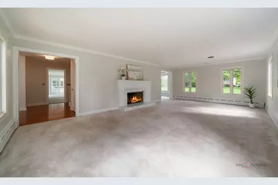 1884 Tweed Road, Inverness, IL 60067 - Photo 4