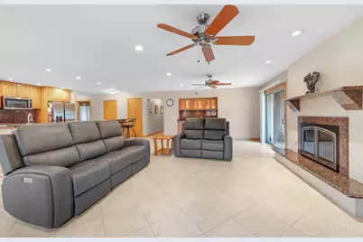 885 Brewster Lane, Bartlett, IL 60103 - Photo 20