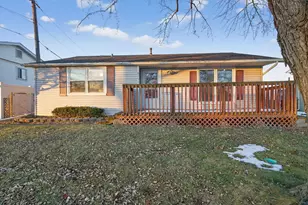 9156 W 161st Pl, Orland Hills, IL 60487 - Photo 2