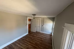 86 N 4th St, Aurora, IL 60505 - Photo 4