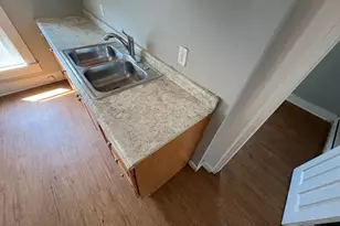 86 N 4th St, Aurora, IL 60505 - Photo 8