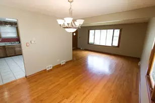 651 N Kenilworth Ave, Elmhurst, IL 60126 - Photo 4