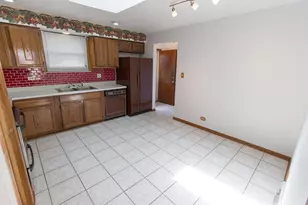 651 N Kenilworth Ave, Elmhurst, IL 60126 - Photo 8