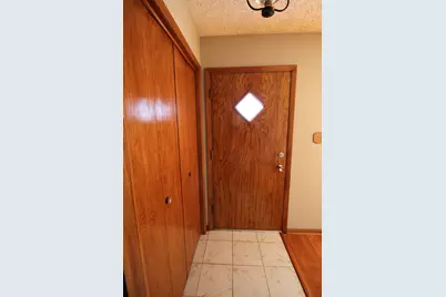 651 N Kenilworth Avenue, Elmhurst, IL 60126 - Photo 2