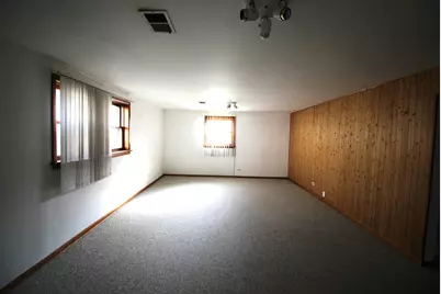 651 N Kenilworth Avenue, Elmhurst, IL 60126 - Photo 18