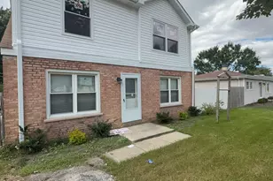 242 Highland Rd, Willowbrook, IL 60527 - Photo 1
