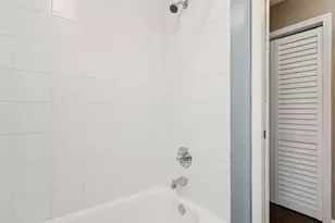 [Address not provided], Evanston, IL 60201 - Photo 24