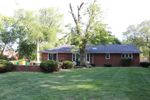 1020 E 153rd St, South Holland, IL 60473 - Photo 2