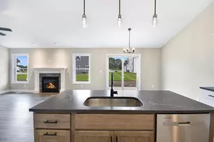 706 Cates Dr, Mahomet, IL 61853 - Photo 10