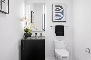 211 N Harbor Dr, Chicago, IL 60601 - Photo 16