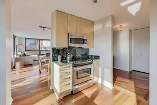 2020 N Lincoln Park W, Chicago, IL 60614 - Photo 18